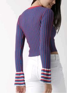 Forever 21, Bell/Bat Sleeve Crop Sweater