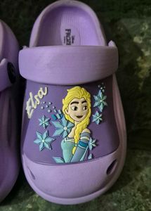 Brand new Disney Frozen Elsa kids Clogs 6
