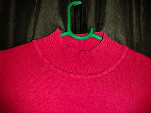 Chic maroon Sleeveless Mock Neck Top
