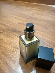 Huda Beauty Foundation Bottle