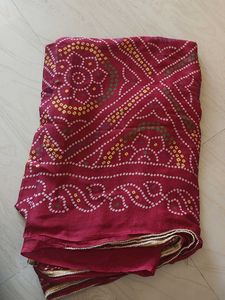 Maroon Bandhani Saree