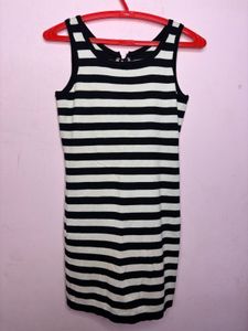 Striped Lace-Up Dress🦓