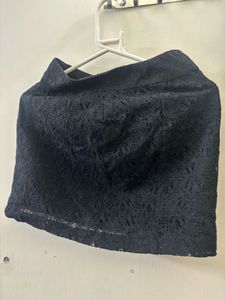 Chic Black Lace Mini Skirt