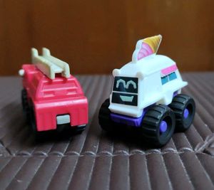 2 kinder Joy toy cars