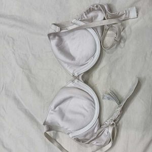 Comfortable ⭐White Padded Bra