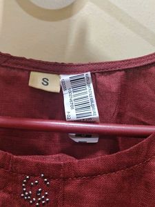 Elegant Red Kurta with Embellished Neckline
