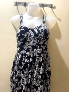 Stylish Black &amp; White Floral Dress