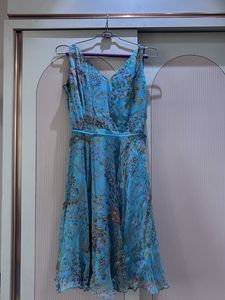 Elegant Blue Floral Dress