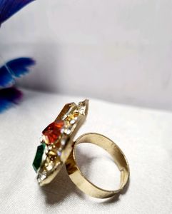 ⬇️ Price Dropped Three stone ring finger
