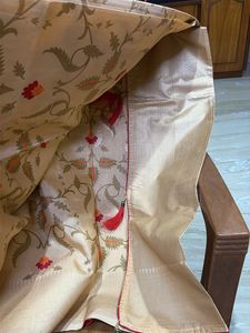 Elegant Cream Floral Saree
