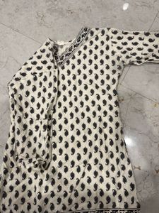 Stylish Paisley Print Kurta