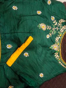 Elegant Green Silk Saree with Gold Weave