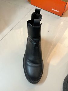 Classic Black Chelsea Boots