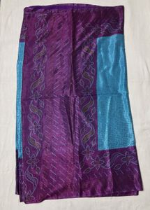 Versatile Saree With Floral Motifs