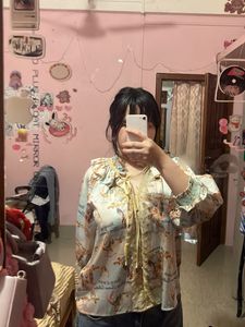 Y2K top with Ruffles