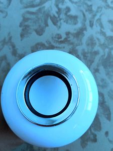 Light And Speaker Connect By Bluetooth