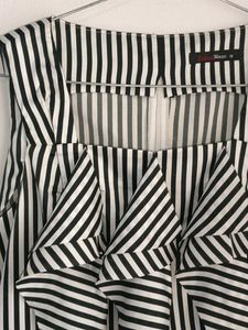 Chic Striped Sleeveless Top