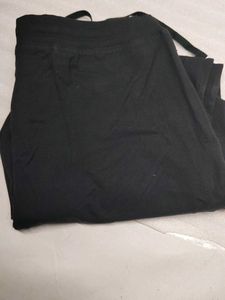 cAPRIs Comfortable Black Lounge Pants