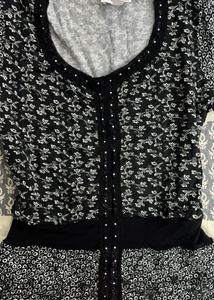Black pattern vintage top