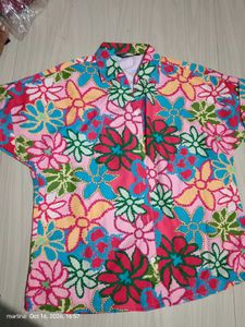 Vibrant Floral Print Button-Up Shirt