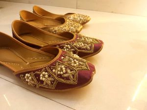punjabi jutti set of 2 pairs