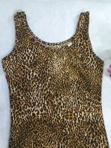 Sleevesless Tank Top