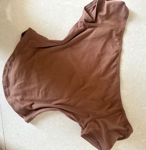Brown off shoulder top 🚨🚨fixed price