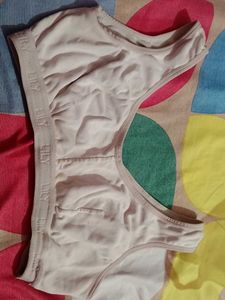 women's white bra