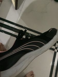 Comfortable Black & Pink Sneakers