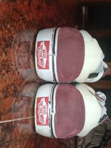 Vans Of The Wall