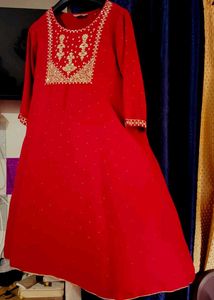 Red &amp; Gold Embellished Kurti