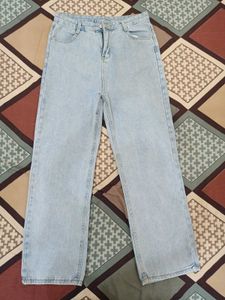 Urbanic Light Wash Jean