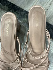 Chic Strappy Block Heel Sandals