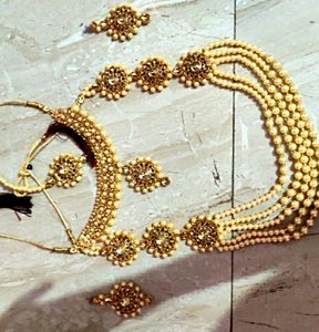 Feminine Unique Jewellery Set