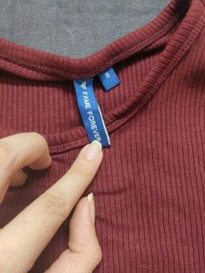 Maroon Ribbed Short Sleeve Top