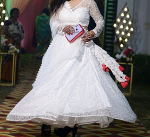 White Lahnga