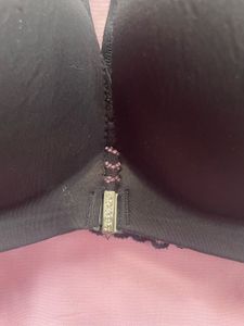 Elegant Black Lace Trim Bra
