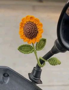 Crochet sunflower scooty charm 🌻