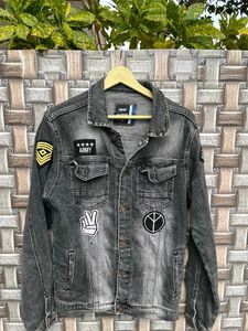 Stylish Denim Jacket with Patches
