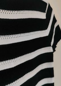 Chic Striped Cropped Knit Top