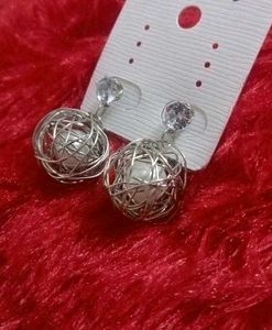 Elegant Dangle Earrings with Pearl &amp; Crystal