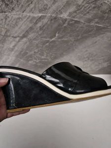 Chic Black Open-Toe Mules