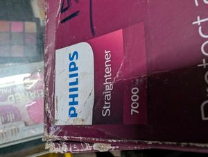 Philips Straightener - Protect and Style