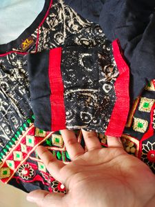 Black Women Embroidery Kurta