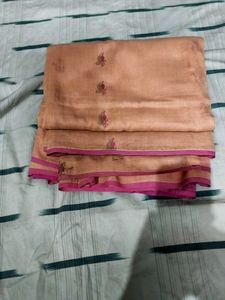 Elegant Peach &amp; Pink Paisley Saree
