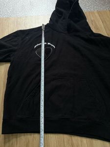1kg + Black Hoodie with Heart Graphic