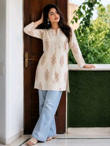 Elegant Embroidered Kurta for Women