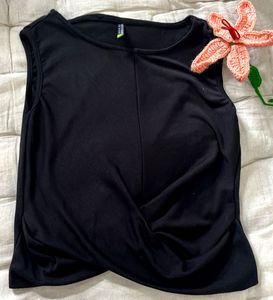 Tokyo talkies black fitted top
