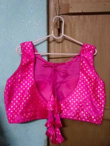Rose Pink💗 Padded Sleeveless Blouse