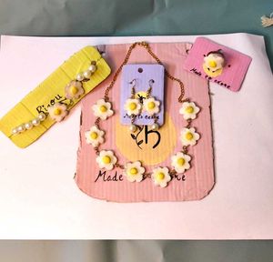 Cute Daisy Flower Jewelry Set